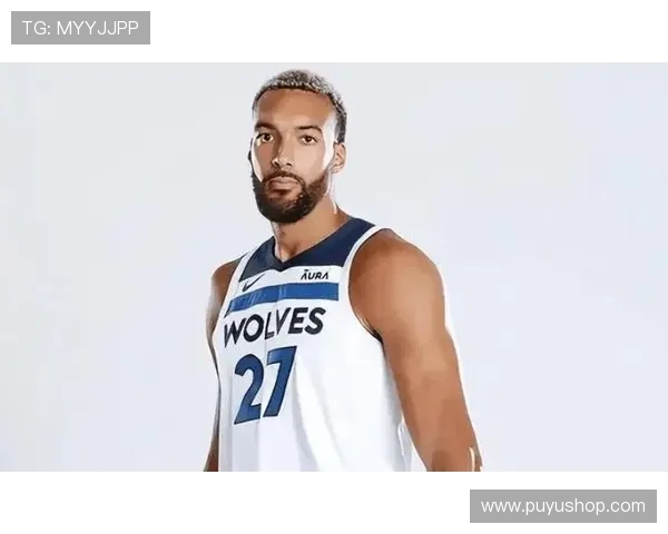 丹尼格林怒评戈贝尔曾在对阵湖人时打出堪比张伯伦的统治级表现